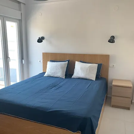 Citywall Flats Apartment *