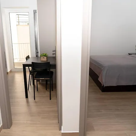 Citywall Flats * Salonicco